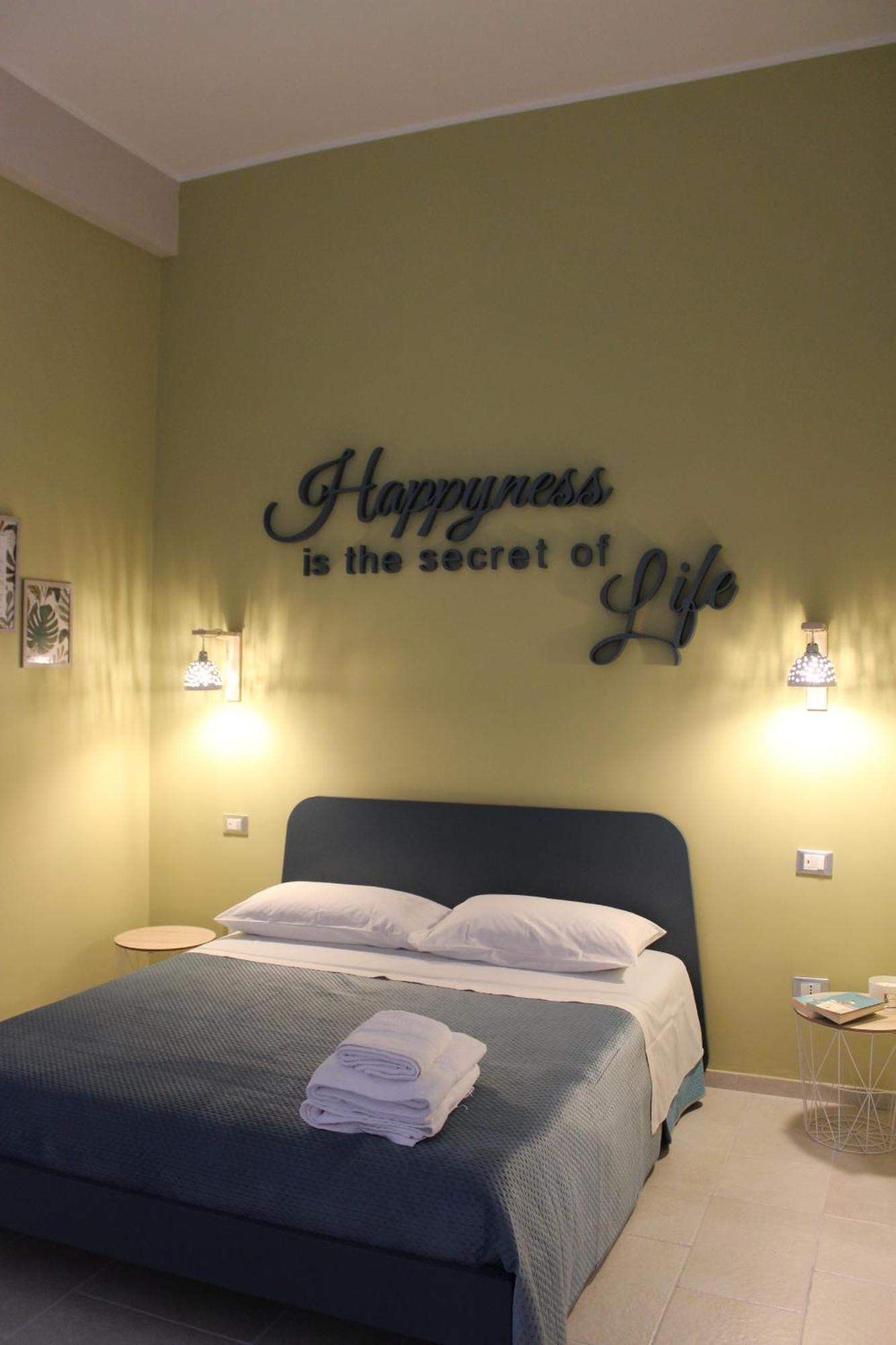דירות טרני Happynesshouse_Locazione Turistica מראה חיצוני תמונה