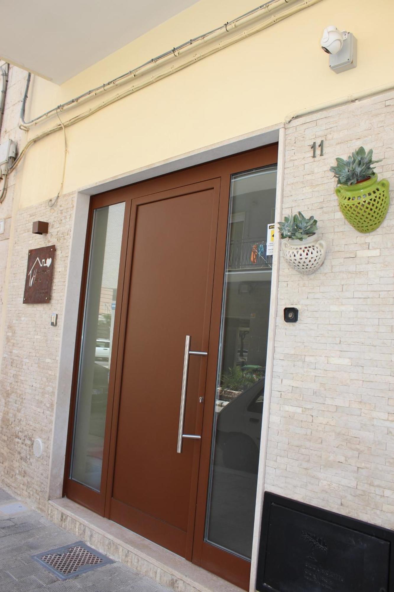 דירות טרני Happynesshouse_Locazione Turistica מראה חיצוני תמונה